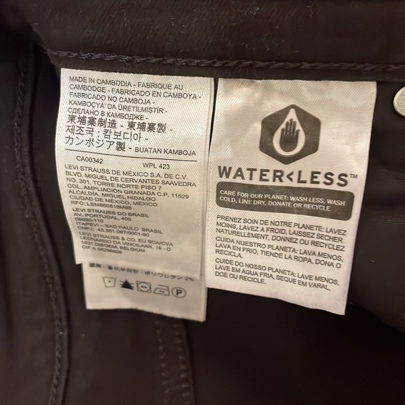 Levi’s 724 High Rise Straight Crop - Picture 4 of 10